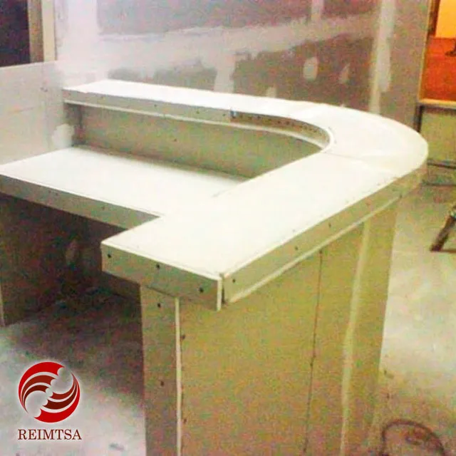 Trabajo de pisos epóxicos